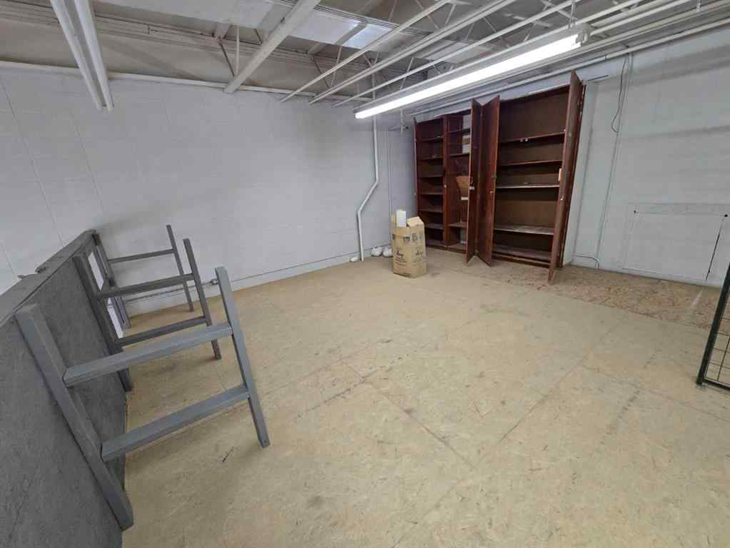MLS® A2253322 - Unit #3 7887 50 Avenue  in Northlands Industrial Park Red Deer, Commercial