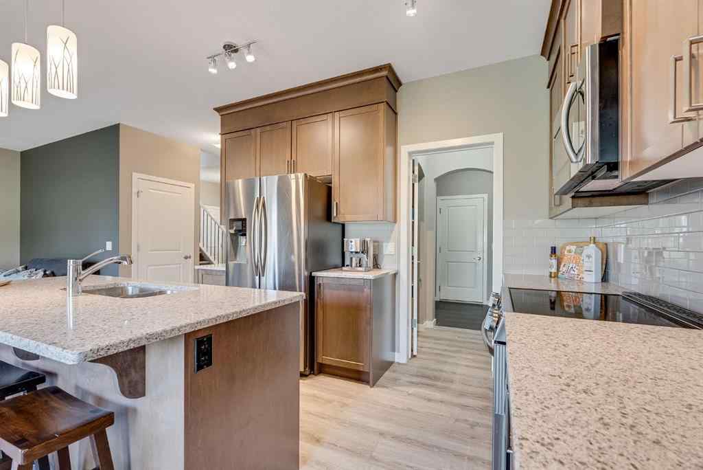 MLS® A2253324 - 92 Hillcrest Avenue SW in Hillcrest Airdrie, Residential