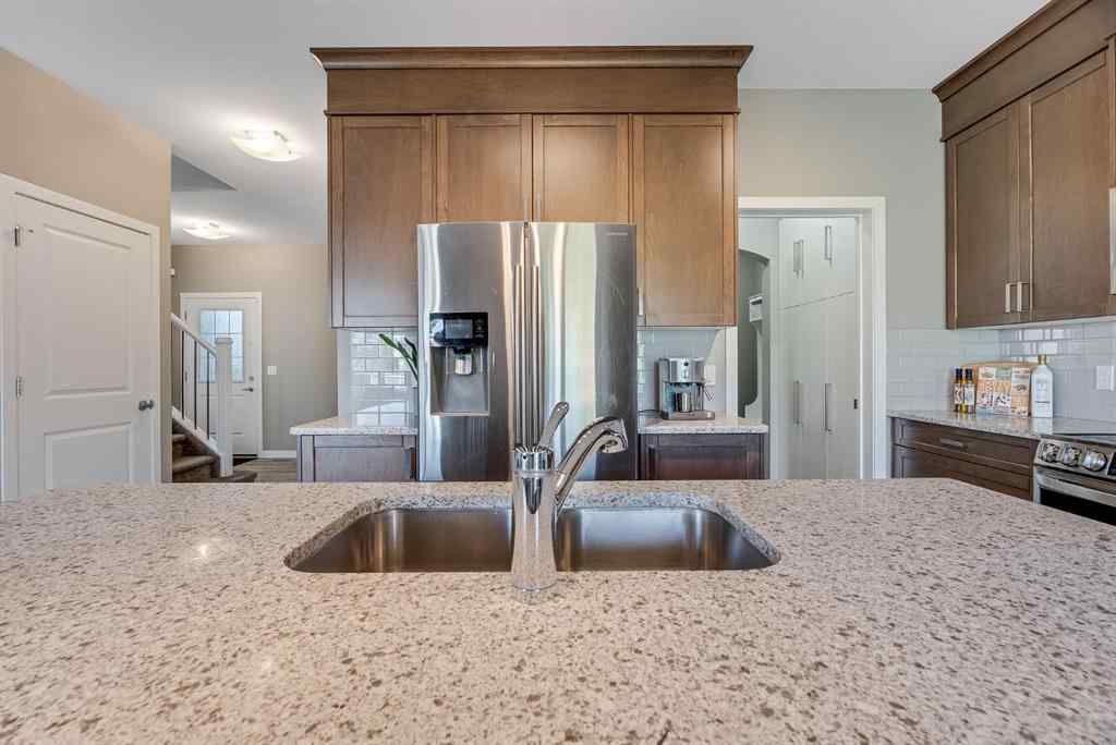 MLS® A2253324 - 92 Hillcrest Avenue SW in Hillcrest Airdrie, Residential
