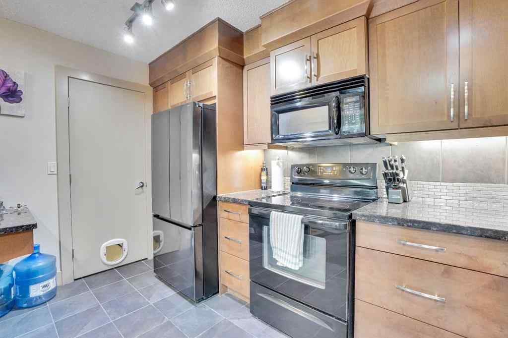 MLS® A2253325 - Unit #402 1534 15 Avenue SW in Sunalta Calgary, Residential