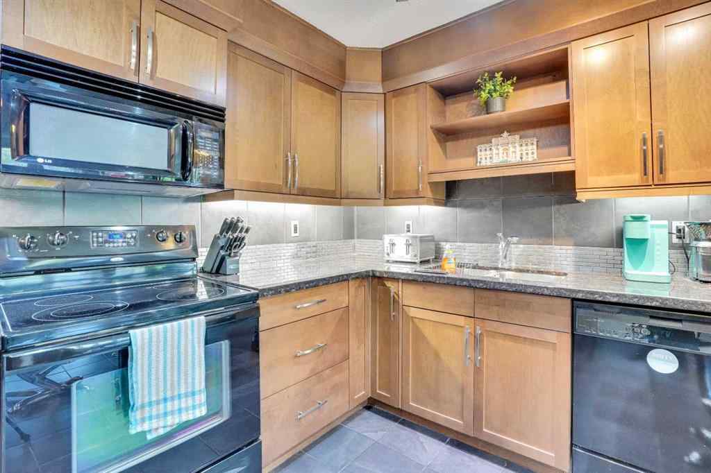 MLS® A2253325 - Unit #402 1534 15 Avenue SW in Sunalta Calgary, Residential
