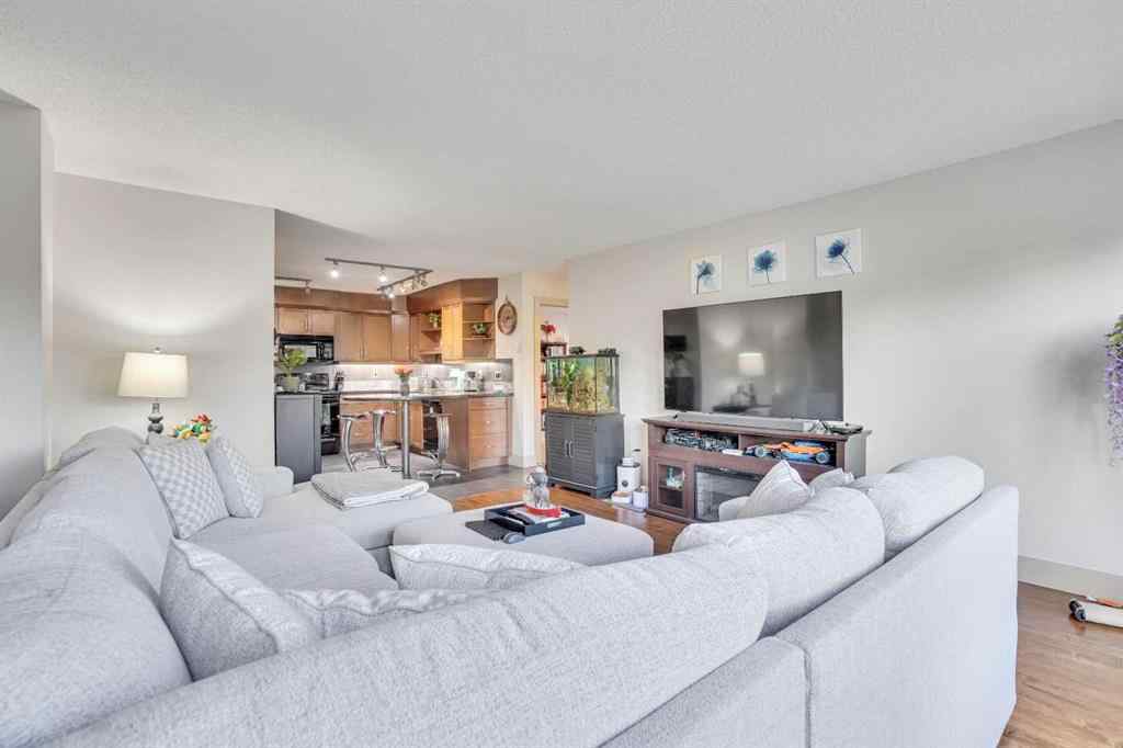 MLS® A2253325 - Unit #402 1534 15 Avenue SW in Sunalta Calgary, Residential