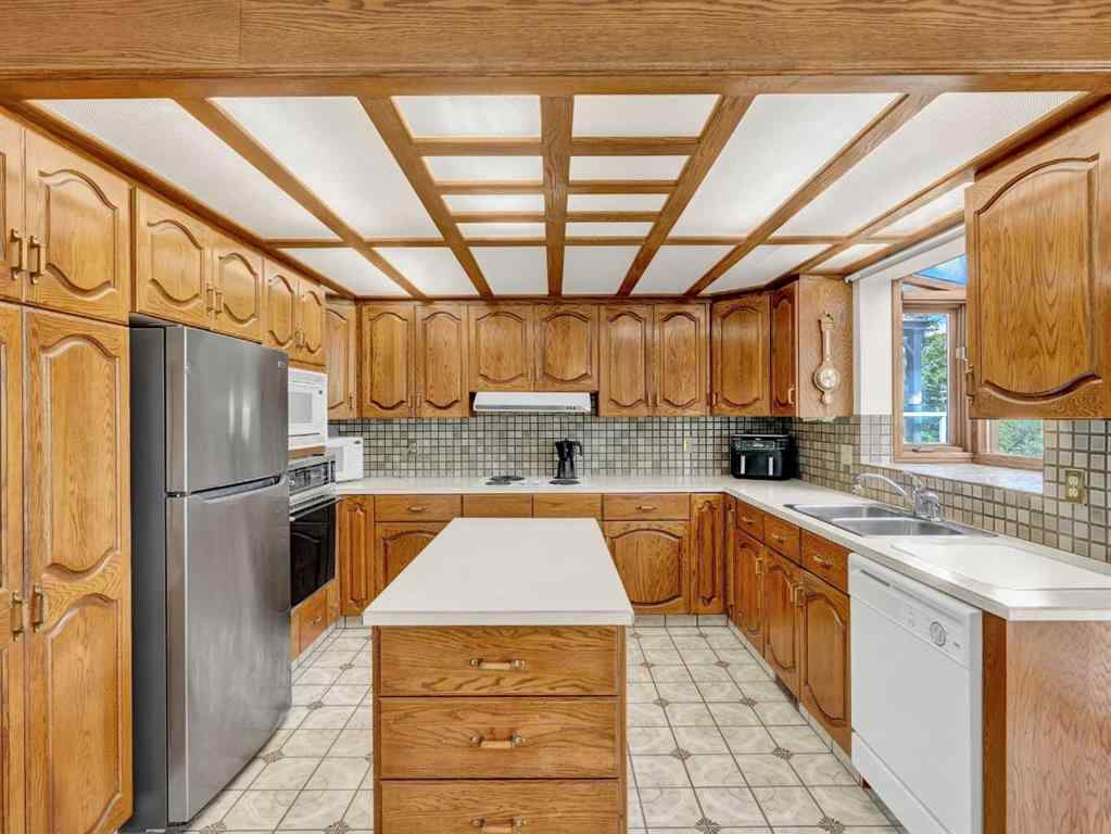 MLS® A2253326 - 99 Hawkcliff Way NW in Hawkwood Calgary, Residential