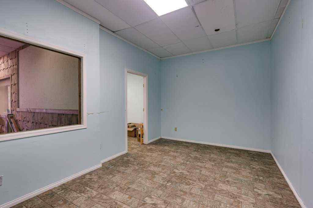 MLS® A2253333 - 5036 50 Street  in Downtown Innisfail Innisfail, Commercial