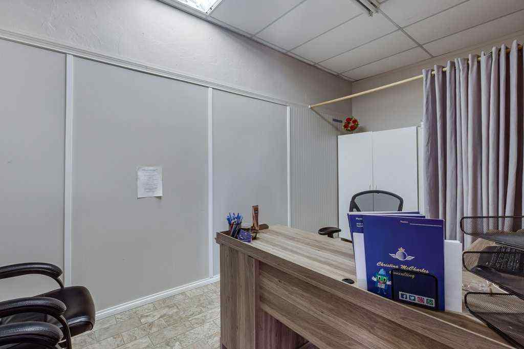 MLS® A2253333 - 5036 50 Street  in Downtown Innisfail Innisfail, Commercial