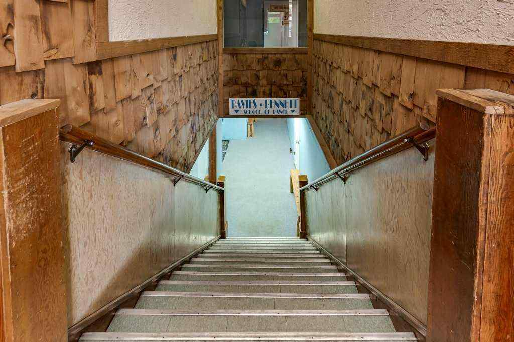 MLS® A2253333 - 5036 50 Street  in Downtown Innisfail Innisfail, Commercial