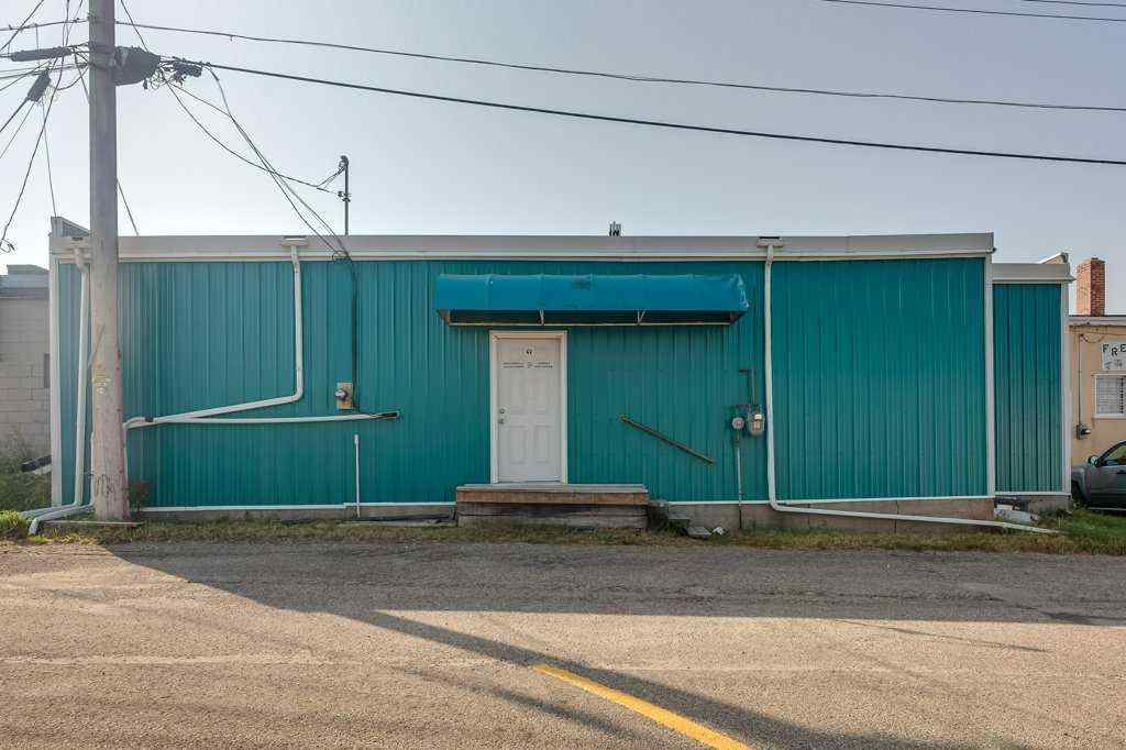 MLS® A2253333 - 5036 50 Street  in Downtown Innisfail Innisfail, Commercial