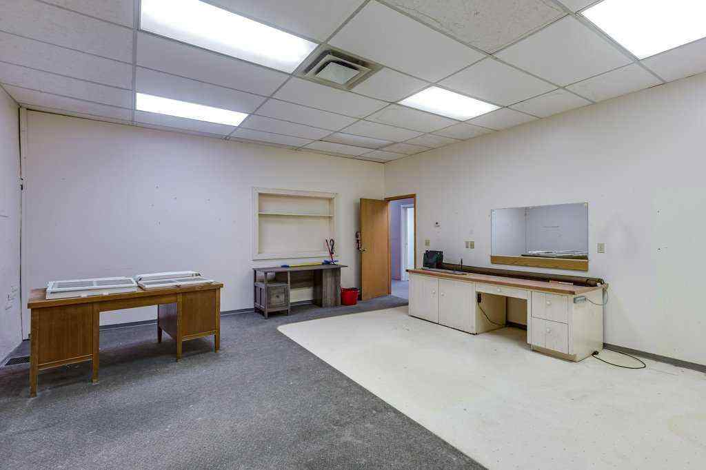 MLS® A2253333 - 5036 50 Street  in Downtown Innisfail Innisfail, Commercial