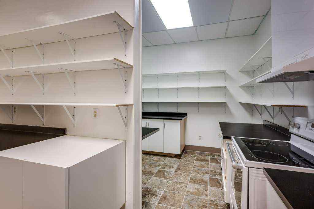 MLS® A2253333 - 5036 50 Street  in Downtown Innisfail Innisfail, Commercial