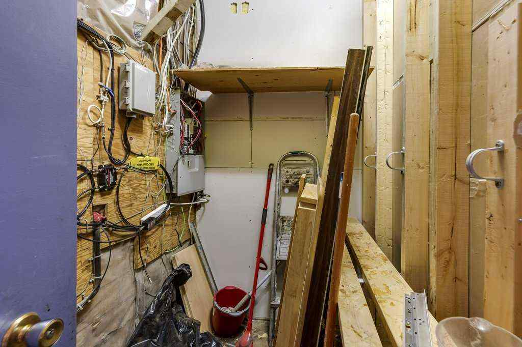 MLS® A2253333 - 5036 50 Street  in Downtown Innisfail Innisfail, Commercial