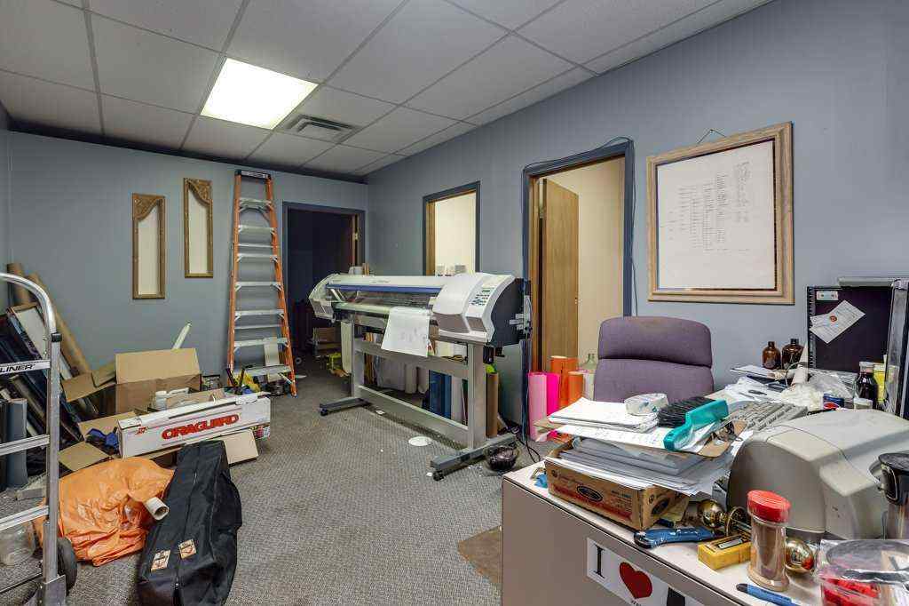 MLS® A2253333 - 5036 50 Street  in Downtown Innisfail Innisfail, Commercial