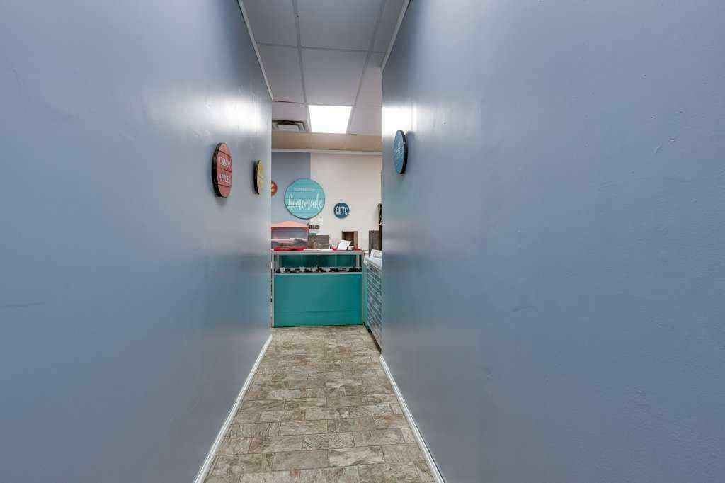 MLS® A2253333 - 5036 50 Street  in Downtown Innisfail Innisfail, Commercial