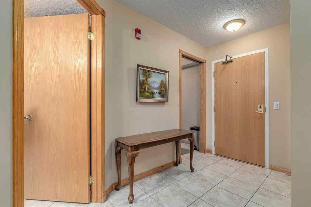 MLS® A2253336 - Unit #220 6868 Sierra Morena Boulevard SW in Signal Hill Calgary, Residential