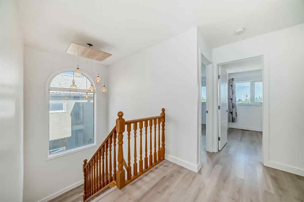 MLS® A2253338 - 7 Signature Mews SW in Signal Hill Calgary, Residential