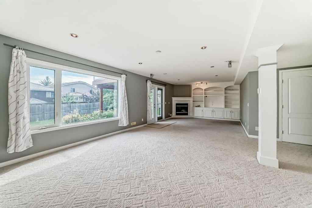 MLS® A2253338 - 7 Signature Mews SW in Signal Hill Calgary, Residential