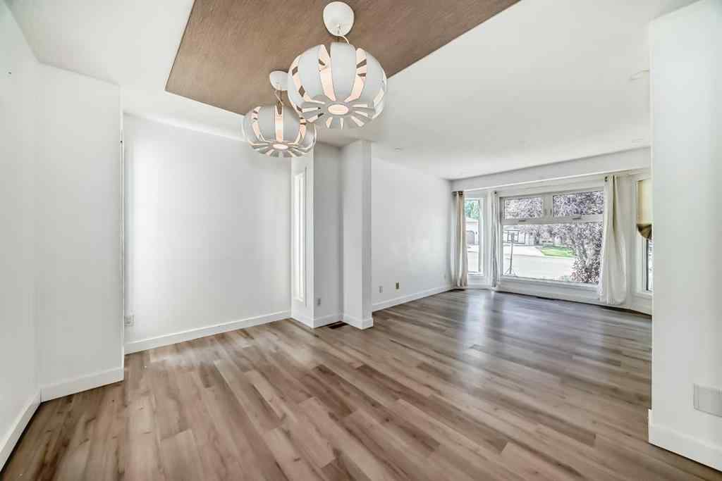 MLS® A2253338 - 7 Signature Mews SW in Signal Hill Calgary, Residential