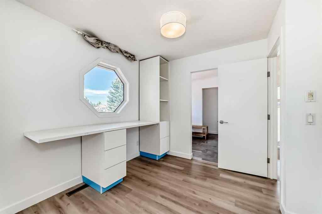 MLS® A2253338 - 7 Signature Mews SW in Signal Hill Calgary, Residential