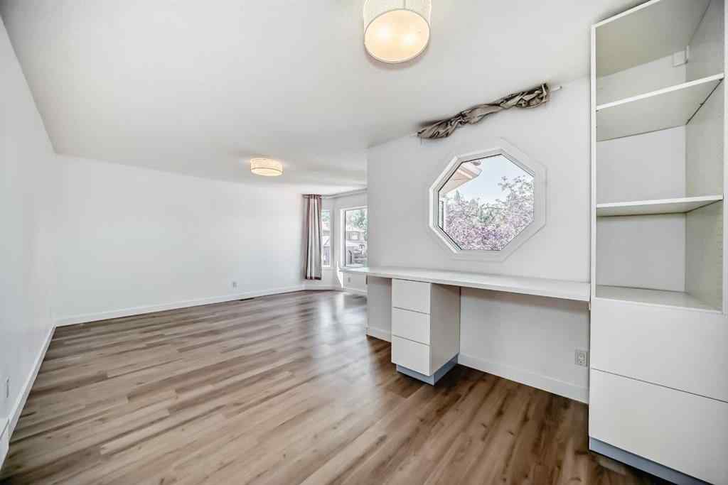 MLS® A2253338 - 7 Signature Mews SW in Signal Hill Calgary, Residential