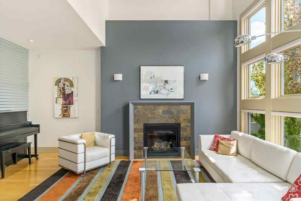 MLS® A2253340 - 2134 30 Avenue SW in Richmond Calgary, Residential