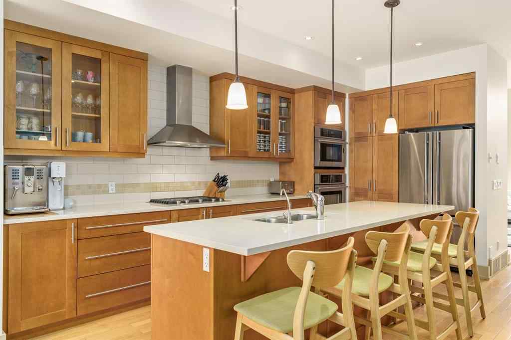 MLS® A2253340 - 2134 30 Avenue SW in Richmond Calgary, Residential