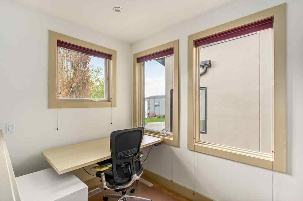 MLS® A2253340 - 2134 30 Avenue SW in Richmond Calgary, Residential