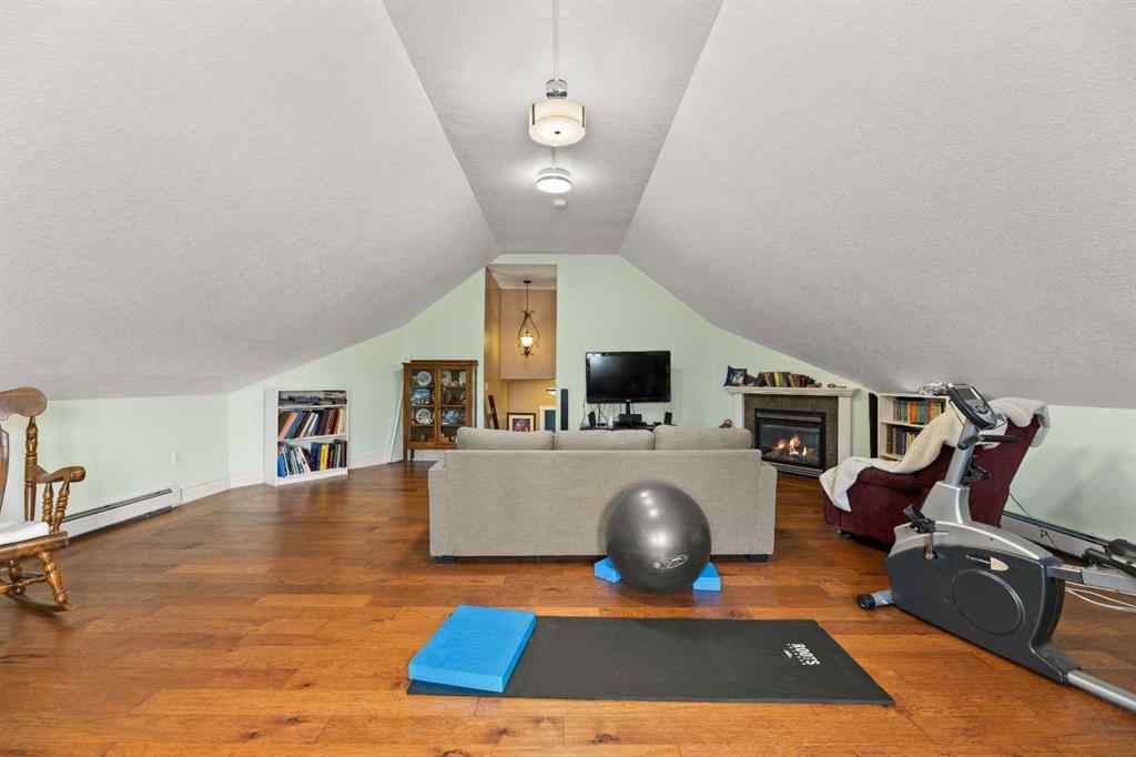 MLS® A2253347 - 6002 60 Street  in NONE Olds, Residential