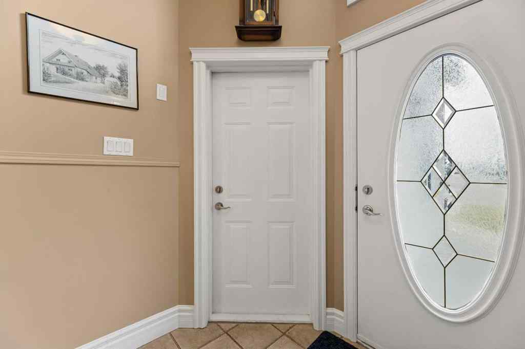 MLS® A2253347 - 6002 60 Street  in NONE Olds, Residential