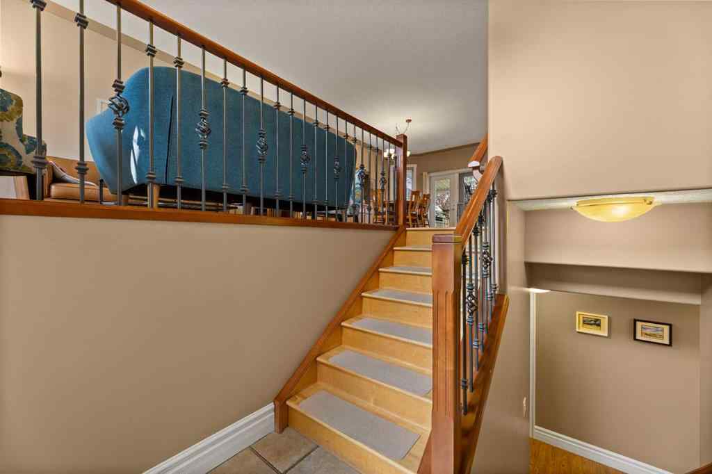 MLS® A2253347 - 6002 60 Street  in NONE Olds, Residential