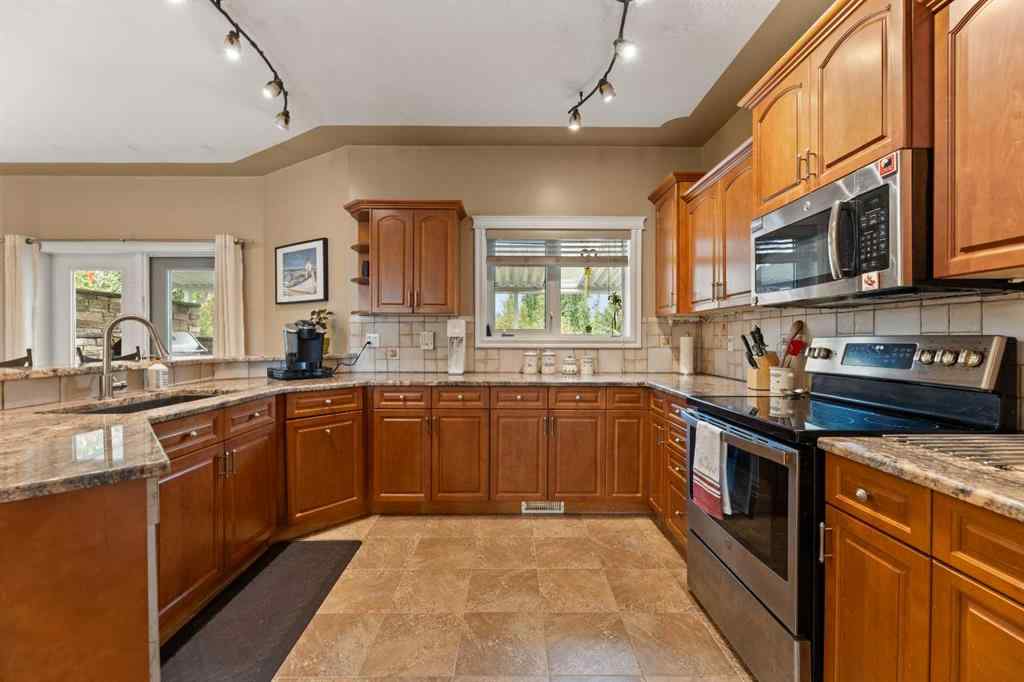 MLS® A2253347 - 6002 60 Street  in NONE Olds, Residential