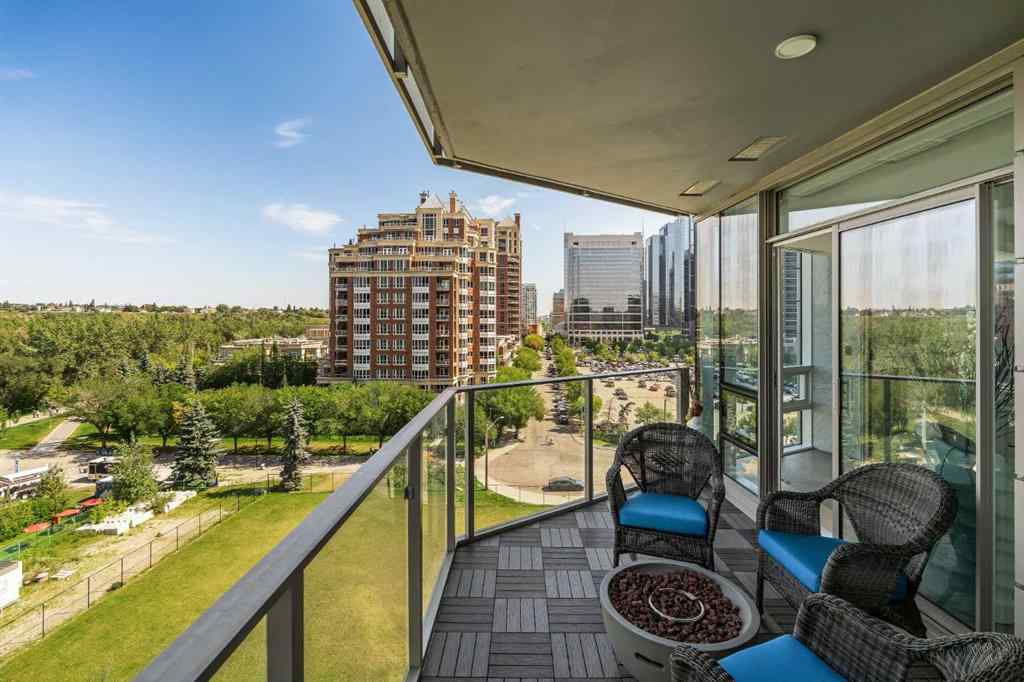 MLS® A2253355 - Unit #802 738 1 Avenue SW in Eau Claire Calgary, Residential