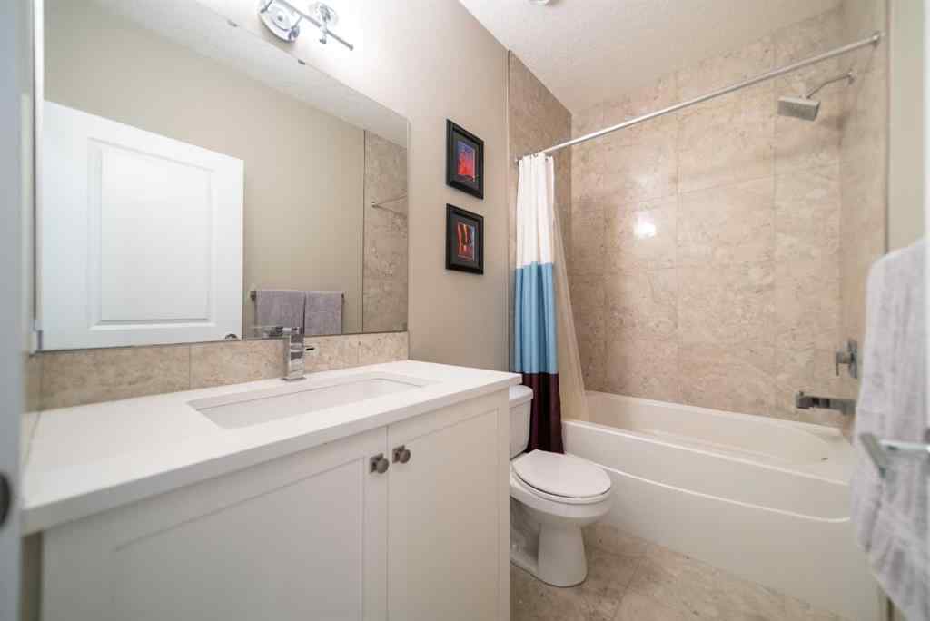 MLS® A2253357 - 3524 41 Street SW in Glenbrook Calgary, Residential