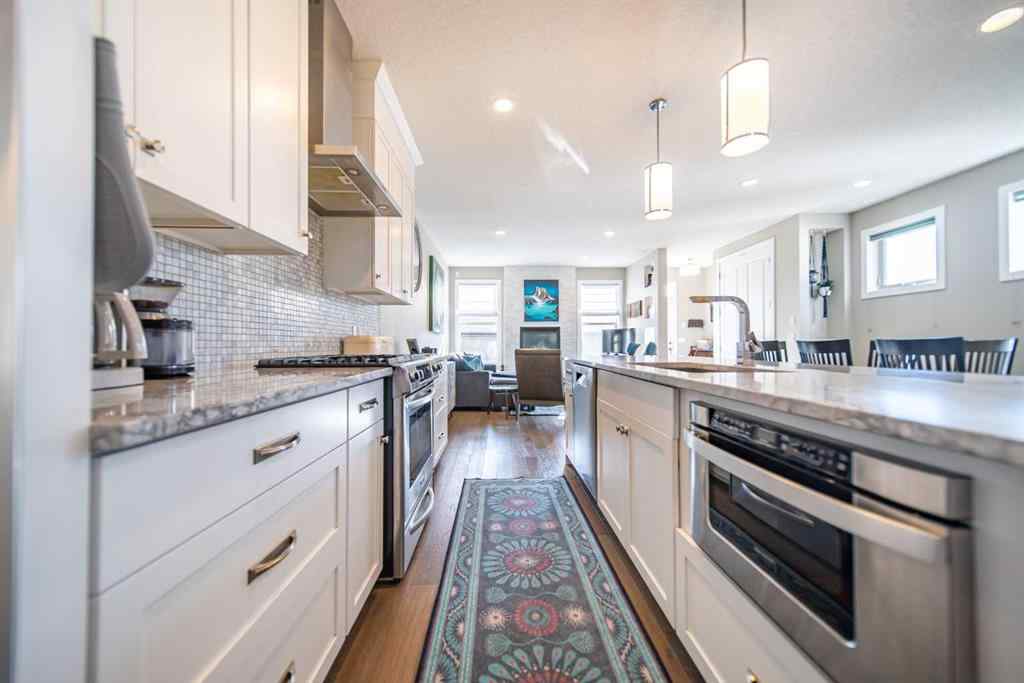 MLS® A2253357 - 3524 41 Street SW in Glenbrook Calgary, Residential