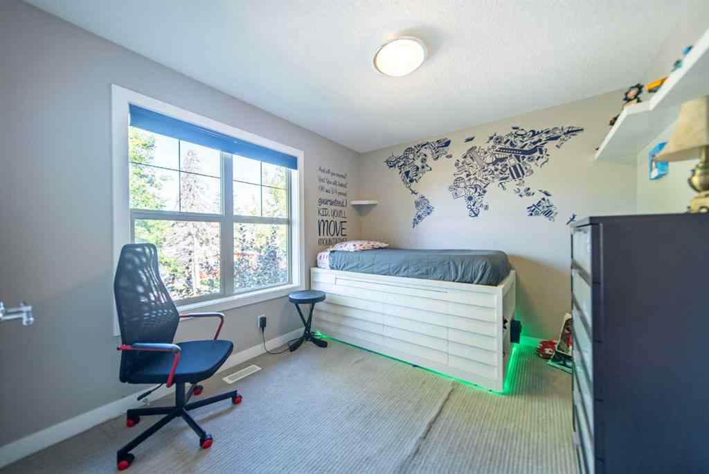MLS® A2253357 - 3524 41 Street SW in Glenbrook Calgary, Residential