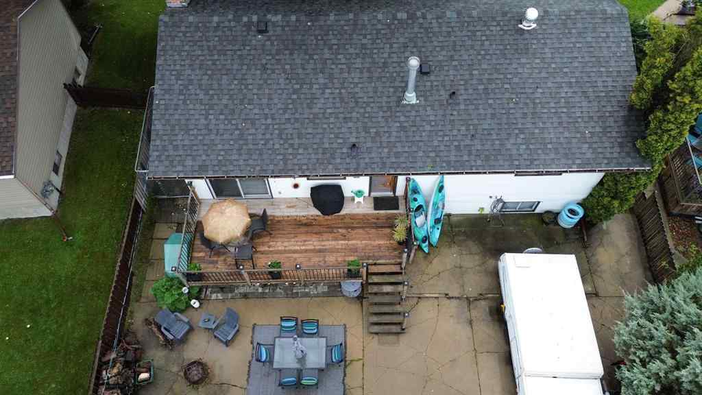 MLS® A2253360 - 5248 37 Street   in Margodt Innisfail, Residential