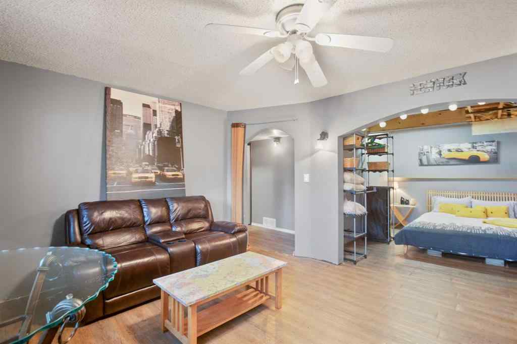 MLS® A2253360 - 5248 37 Street   in Margodt Innisfail, Residential