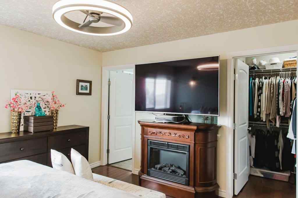 MLS® A2253363 - 10429 122 Avenue  in Royal Oaks Grande Prairie, Residential