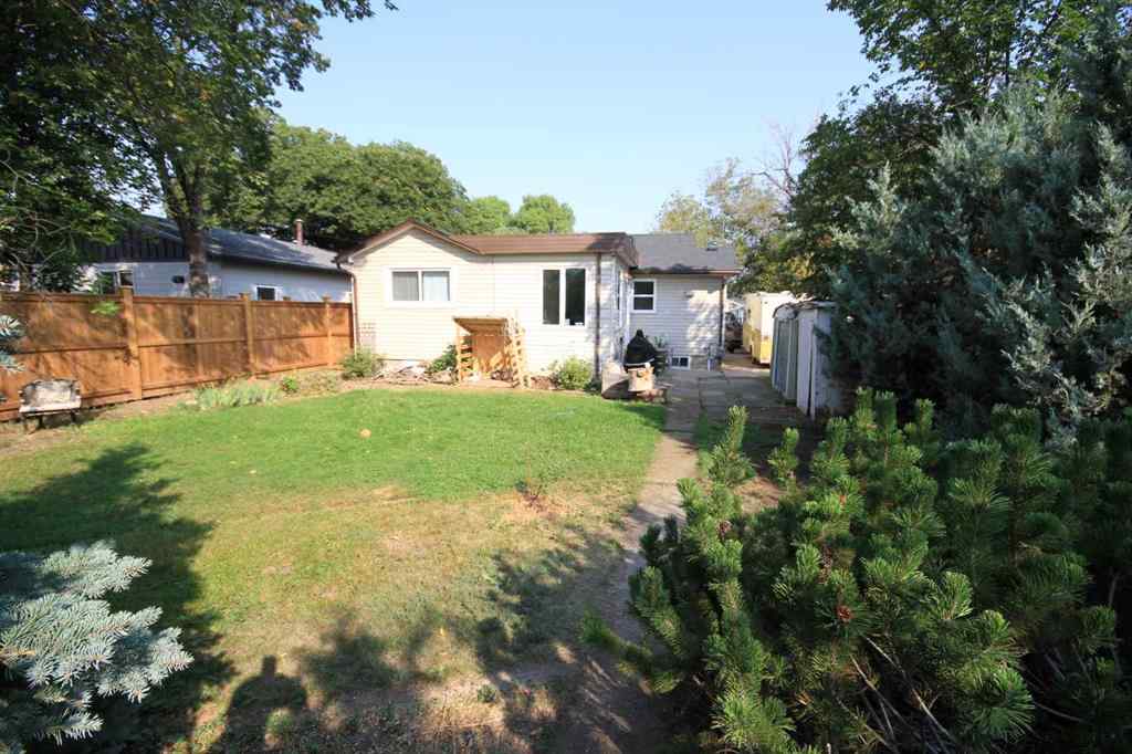 MLS® A2253364 - 5052 44 Avenue  in NONE Taber, Residential