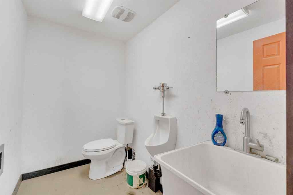 MLS® A2253366 - 4212 Hewlett Drive  in Blindman Industrial Park Rural Red Deer County, Commercial