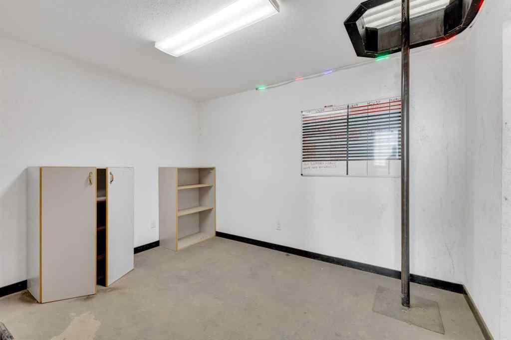 MLS® A2253366 - 4212 Hewlett Drive  in Blindman Industrial Park Rural Red Deer County, Commercial