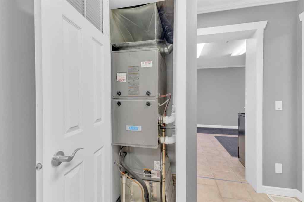 MLS® A2253366 - 4212 Hewlett Drive  in Blindman Industrial Park Rural Red Deer County, Commercial