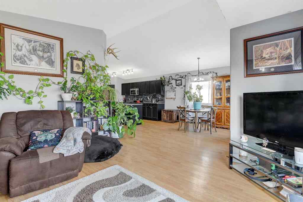 MLS® A2253372 - 8714 67 Avenue  in Countryside South Grande Prairie, Residential