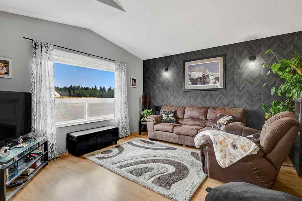 MLS® A2253372 - 8714 67 Avenue  in Countryside South Grande Prairie, Residential