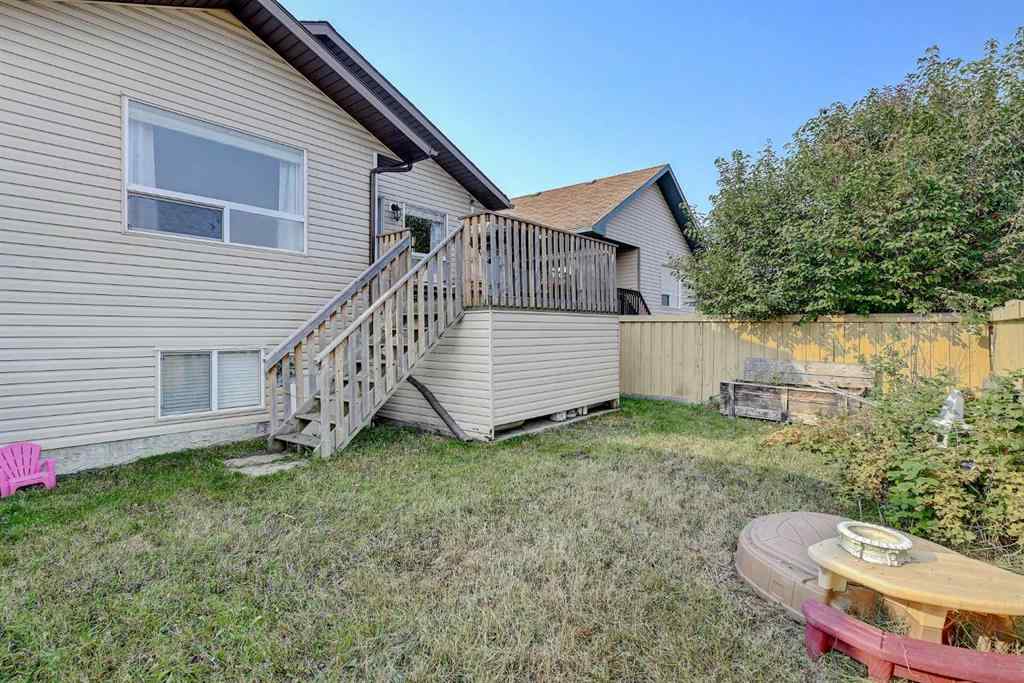 MLS® A2253372 - 8714 67 Avenue  in Countryside South Grande Prairie, Residential