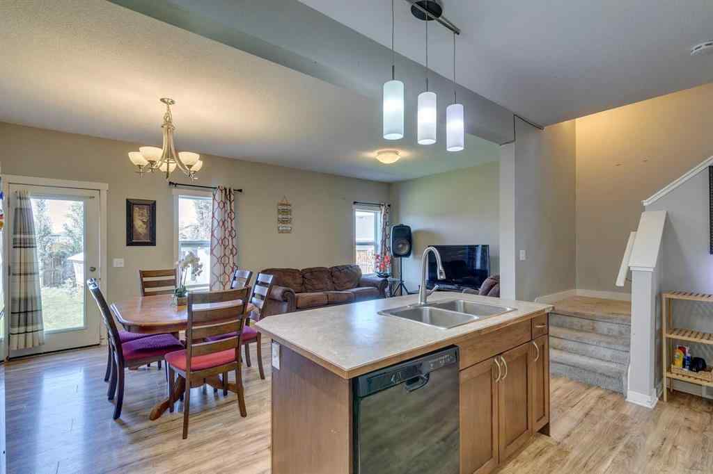 MLS® A2253374 - 43 Sunrise Crescent NE in Sunrise Meadows High River, Residential