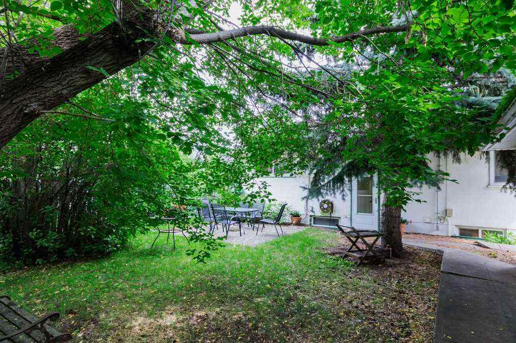 MLS® A2253381 - 2623 Glencastle Street SW in Glendale Calgary, Residential