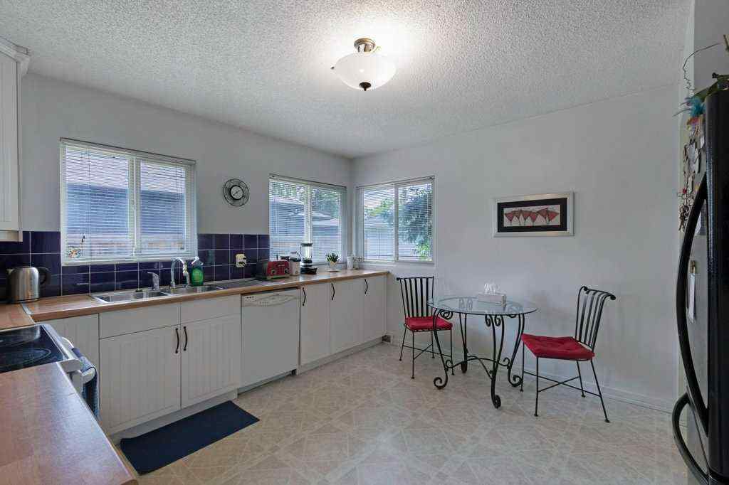 MLS® A2253381 - 2623 Glencastle Street SW in Glendale Calgary, Residential