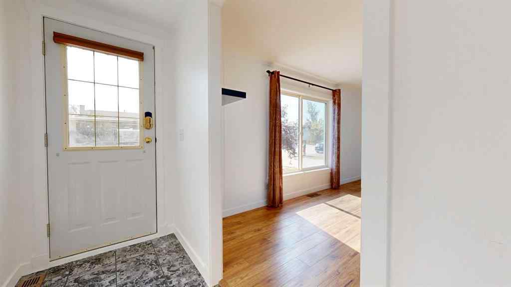 MLS® A2253382 - 9714 106 Avenue  in N/A Clairmont, Residential