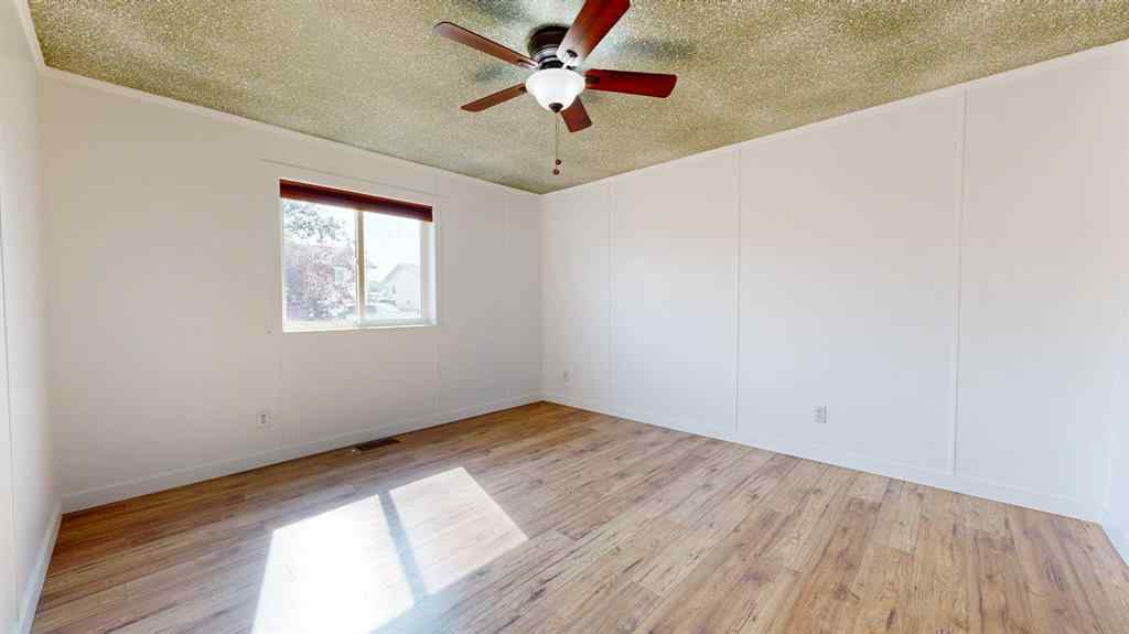 MLS® A2253382 - 9714 106 Avenue  in N/A Clairmont, Residential