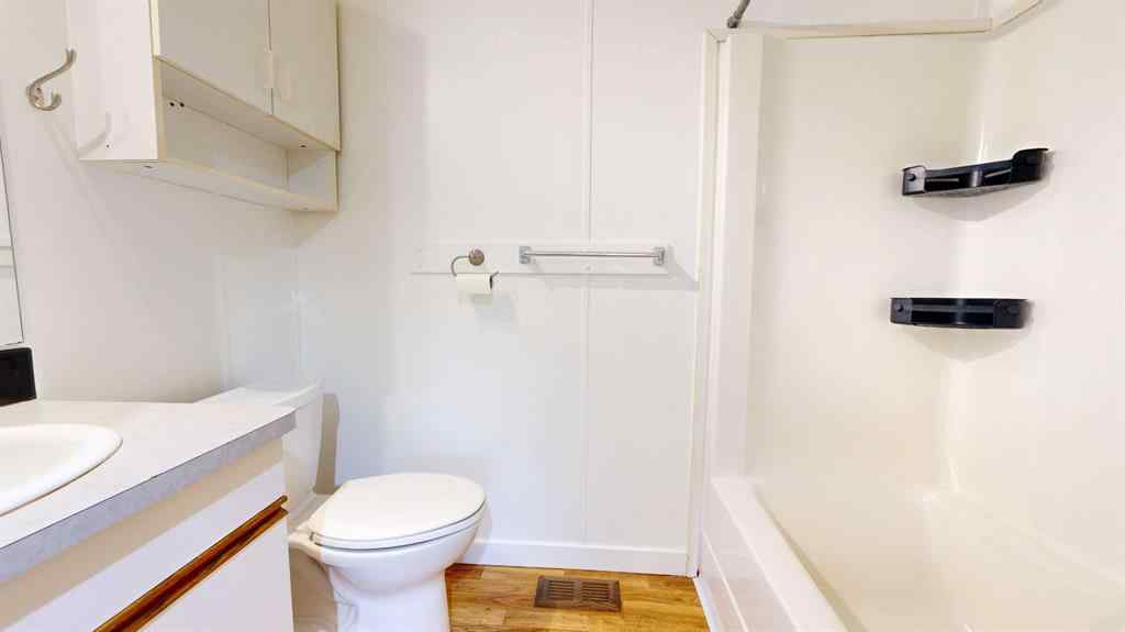 MLS® A2253382 - 9714 106 Avenue  in N/A Clairmont, Residential