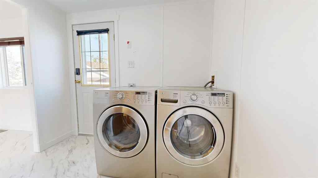 MLS® A2253382 - 9714 106 Avenue  in N/A Clairmont, Residential